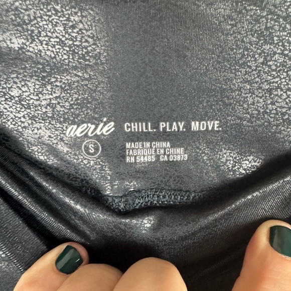 High Waisted Crackle Legging - Picture 2 of 2